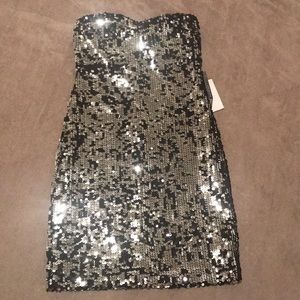 Black sequence strapless minidress